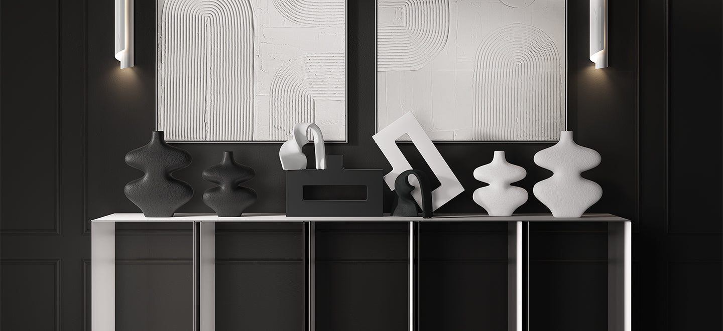 HOURGLASS VASE - BLACK